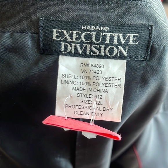 Haband Executive Division Gray Suit - Picture 5 of 9